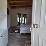 Bujtina Zejtaria Agroturizem 5* Belsh