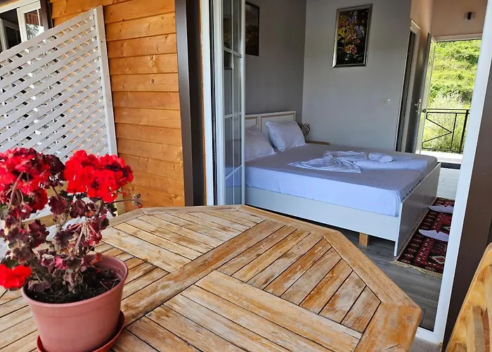 Hotel Bujtina Zejtaria Agroturizem