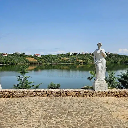 Bujtina Zejtaria Agroturizem 호텔 Belsh