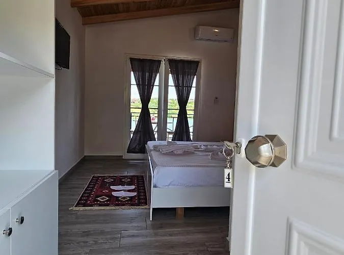 Bujtina Zejtaria Agroturizem 5* Belsh